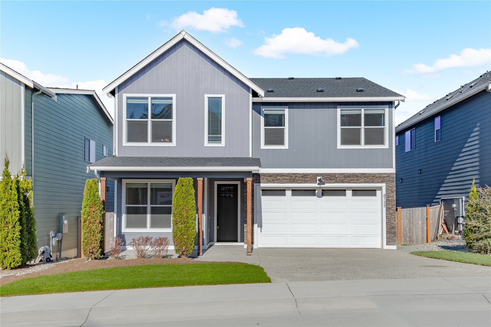 8725 68th Place NE — photo