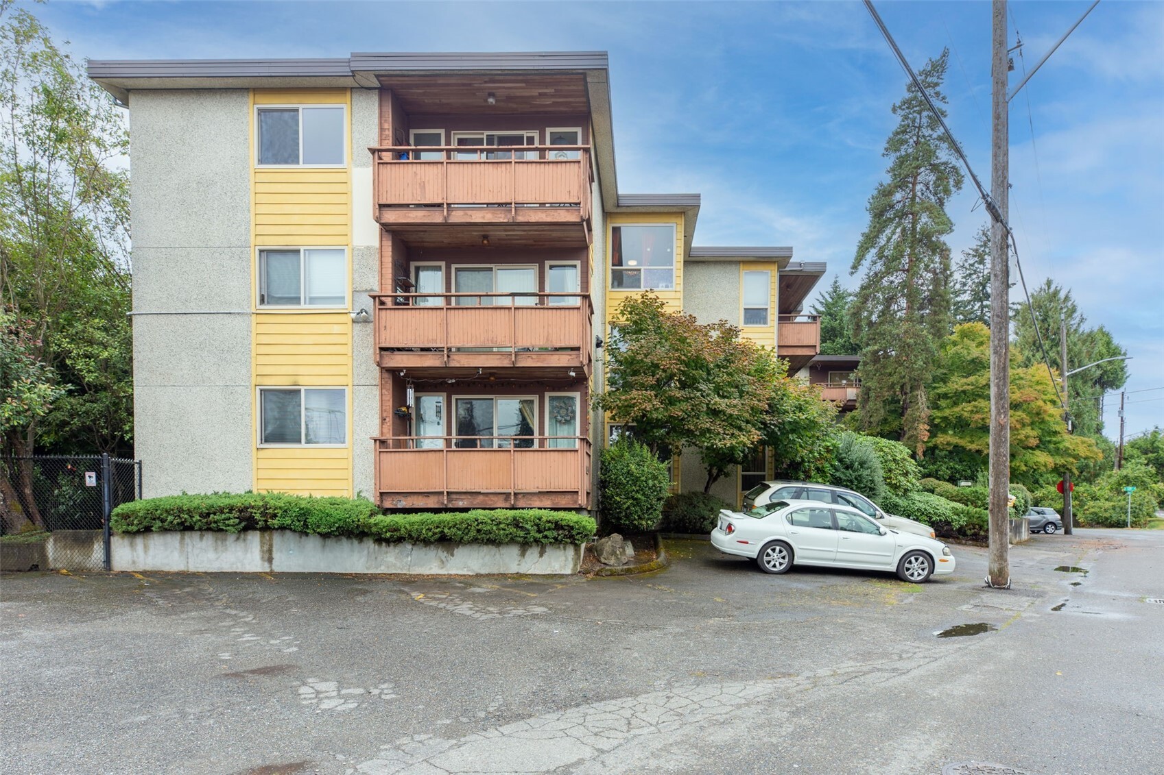 13433 Roosevelt Way N #102 — photo