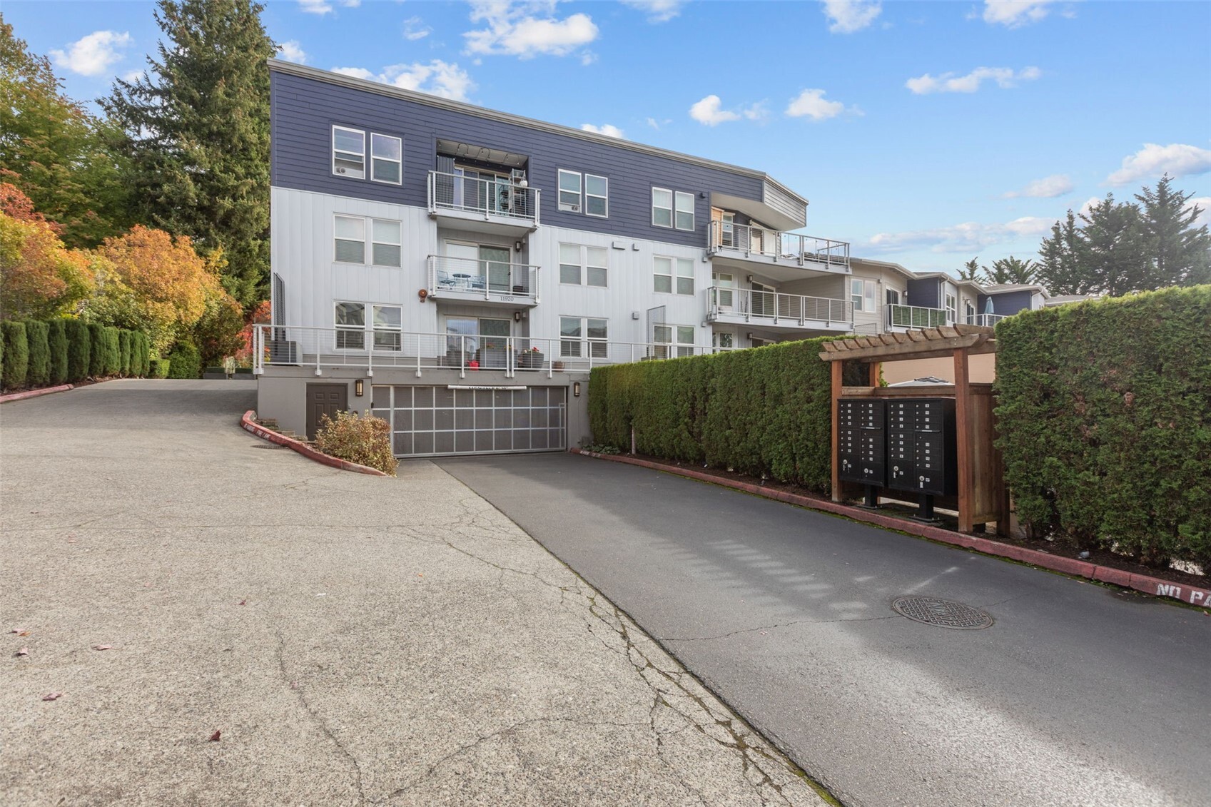 11920 98th Avenue NE #301 — photo