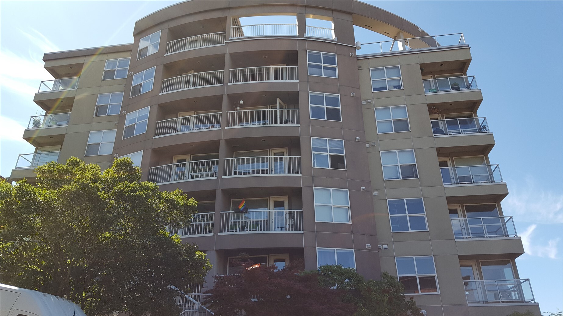 530 Melrose Avenue E #501 — photo