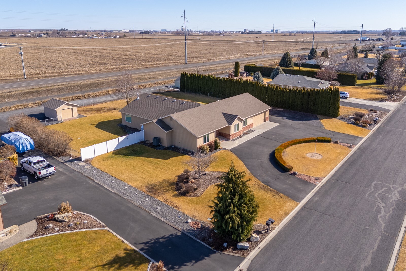 5766 NE Ridgeview Drive — photo