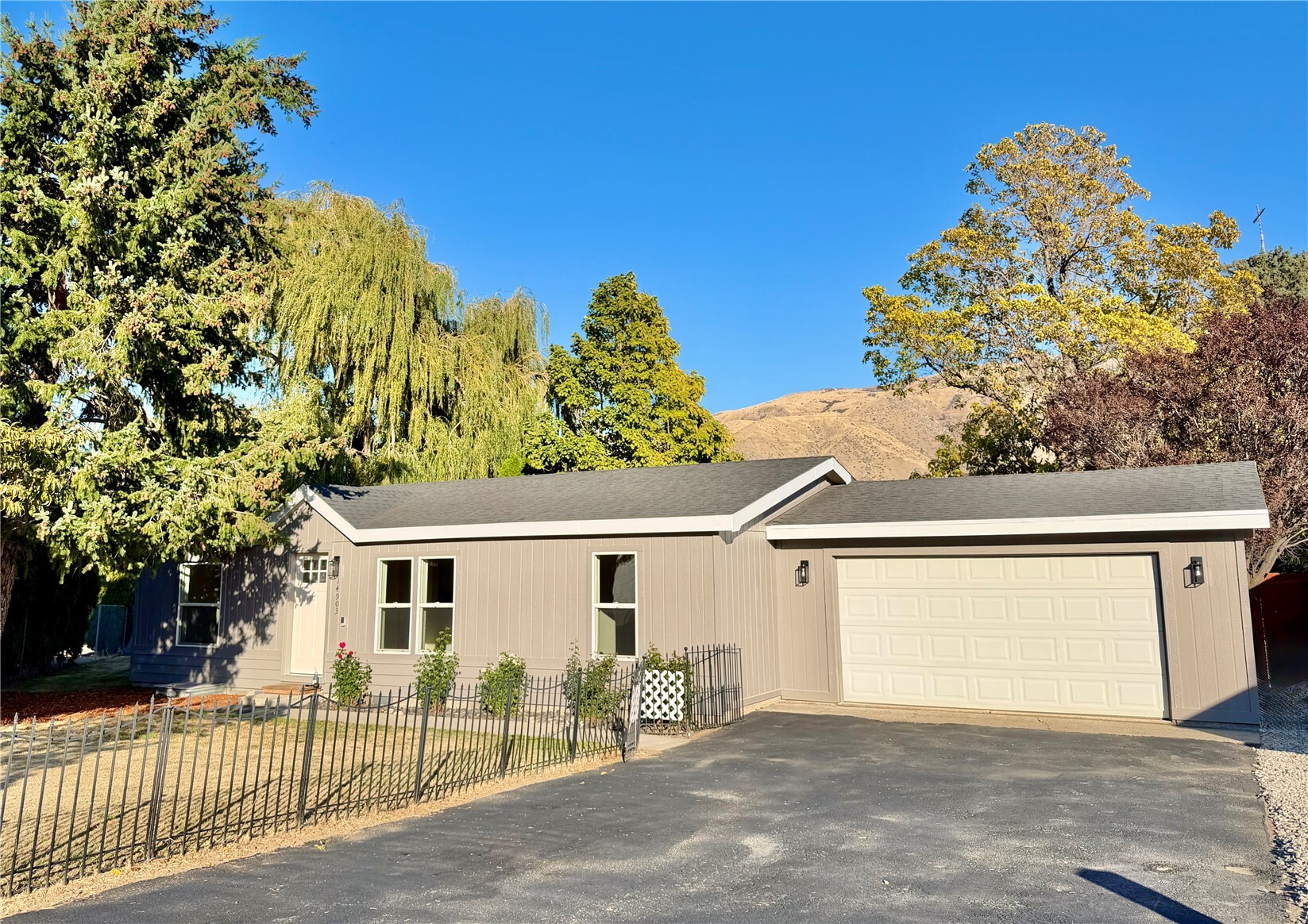 14903 Voss Place — photo