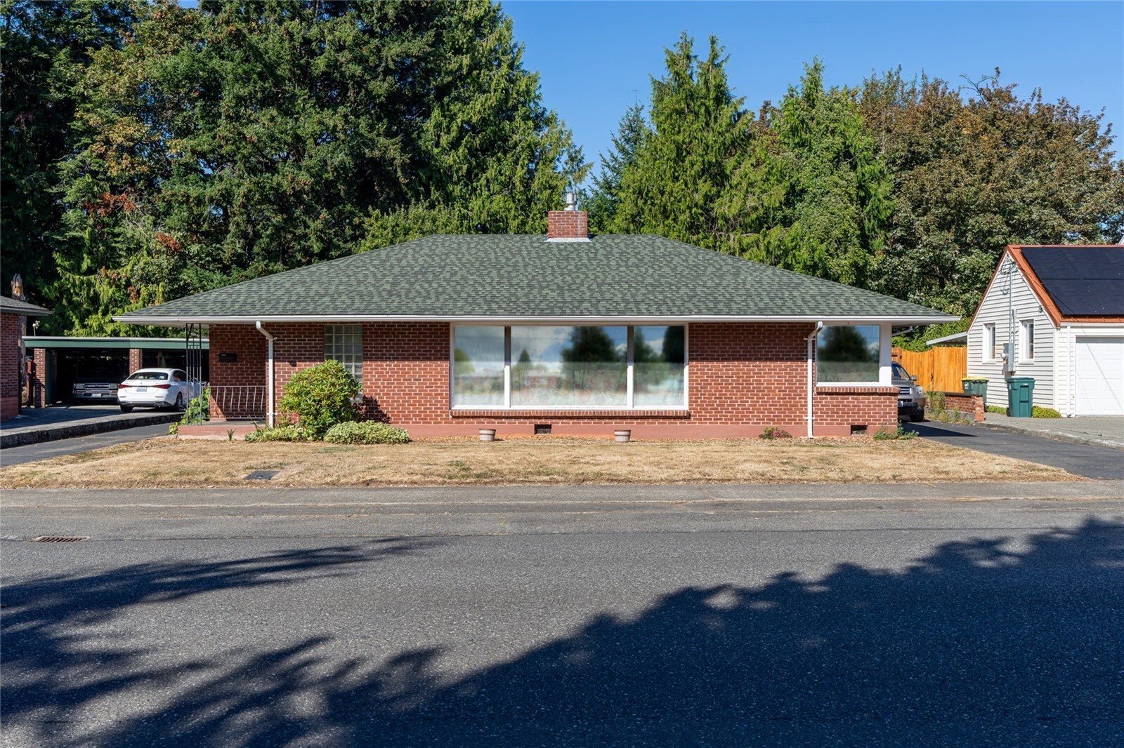 3017 Lynn Street — photo