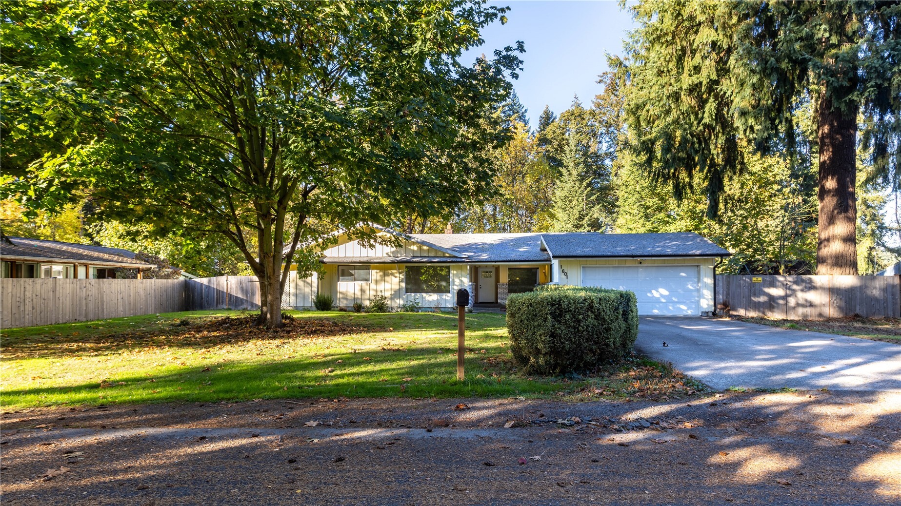 1601 Sunset Way — photo