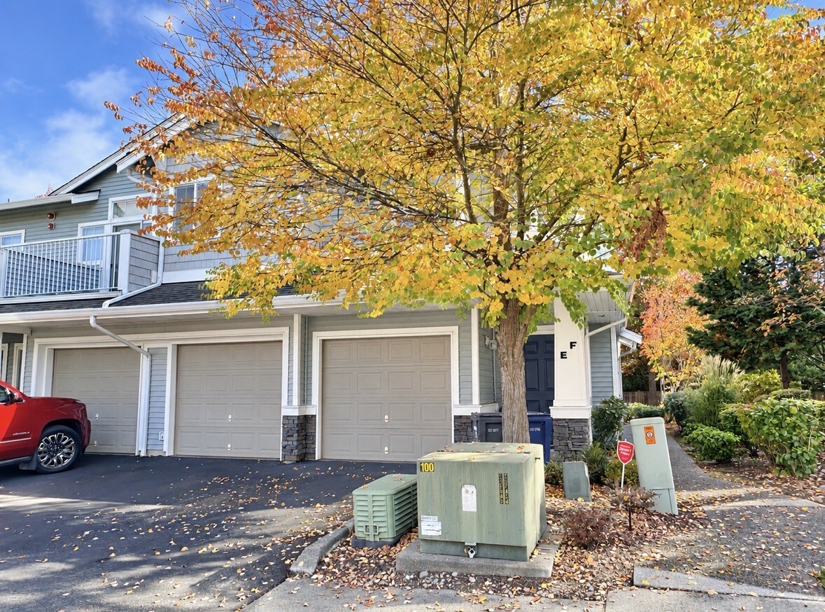 6430 Isaac Avenue SE #F — photo
