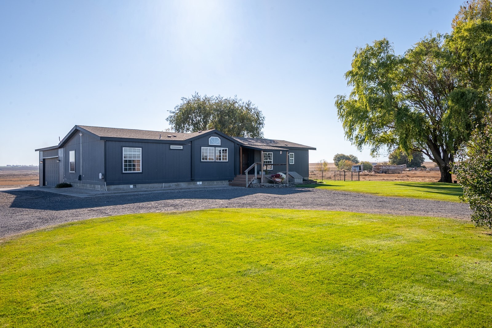 17747 Road 3 SE — photo