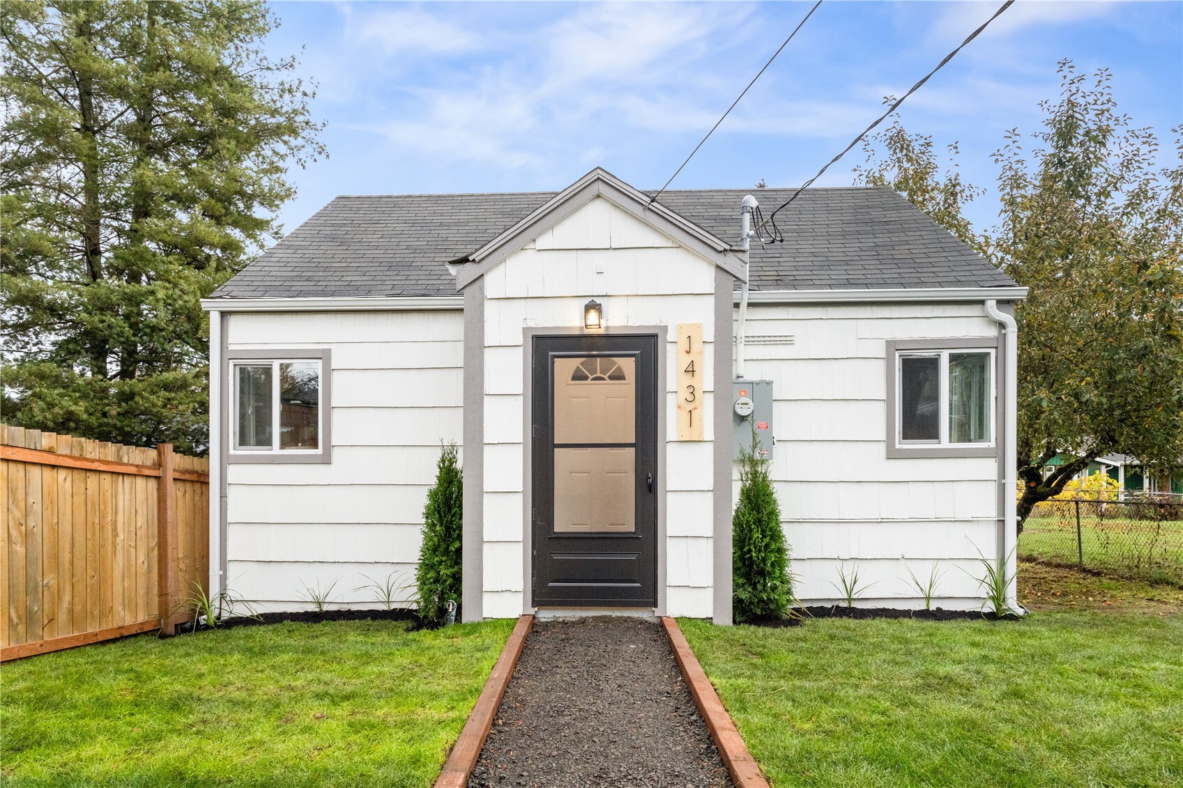 1431 Garrison Ave — photo