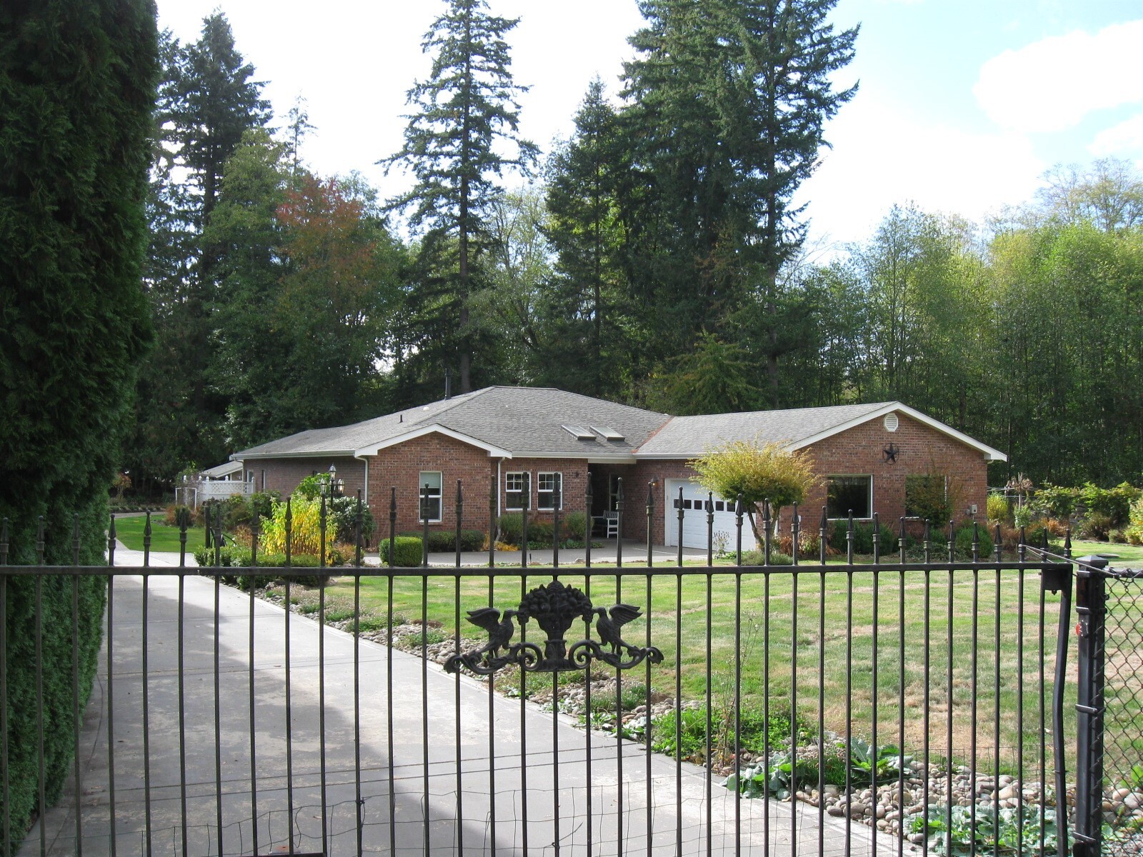 640 SE Meline Road — photo