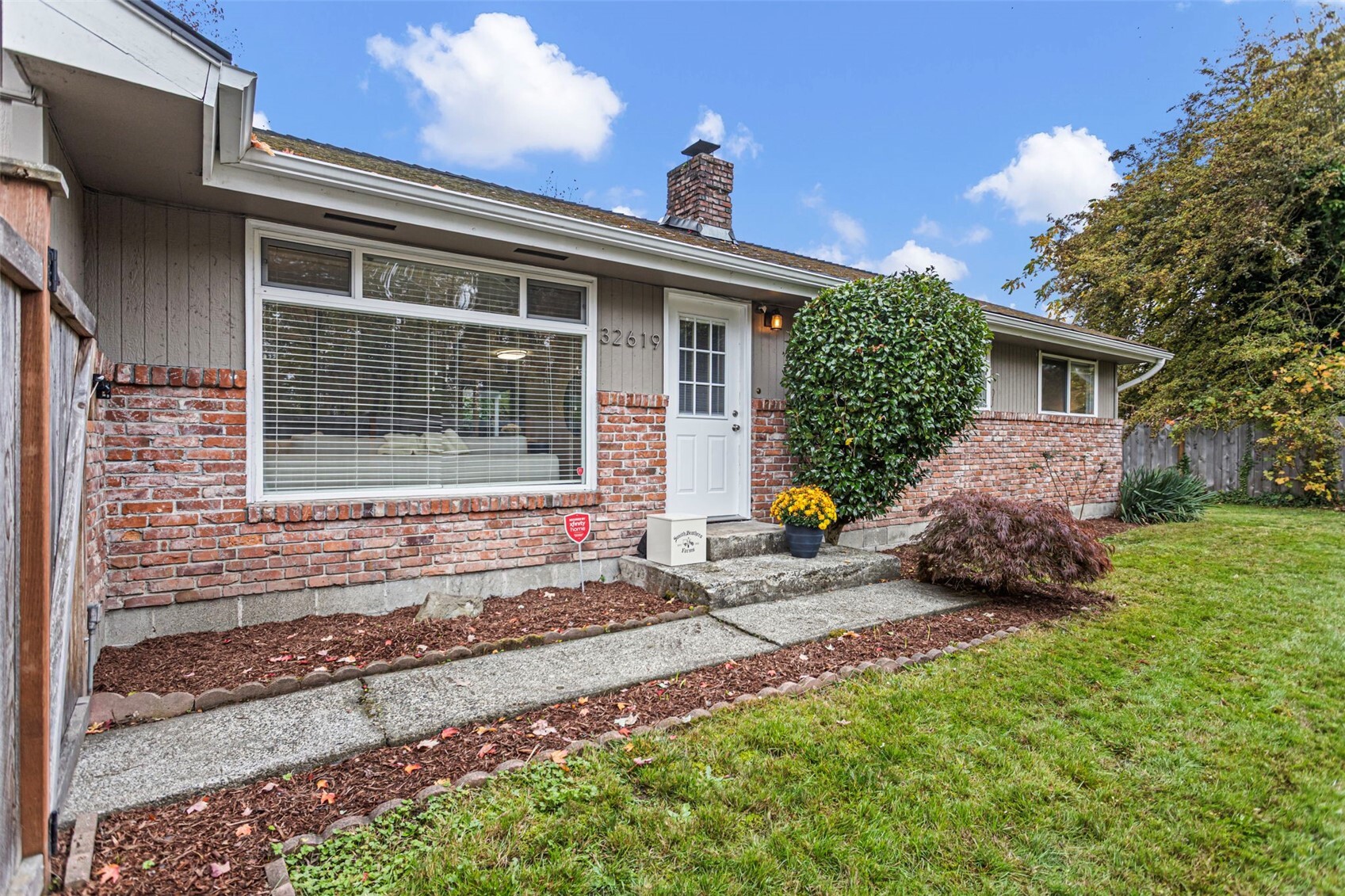 32619 SE Redmond Fall City Road — photo