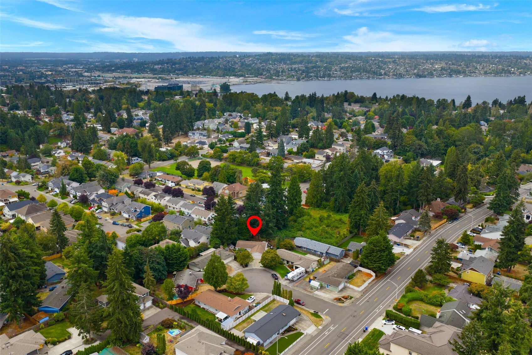 2605 Camas Avenue NE — photo