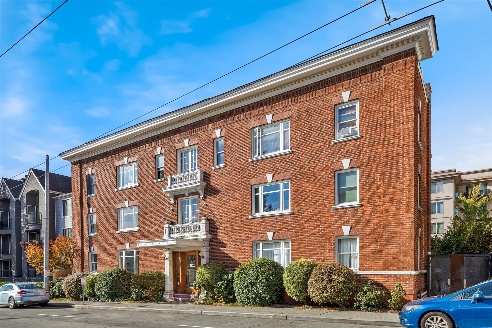 4725 15th Avenue NE #17 — photo