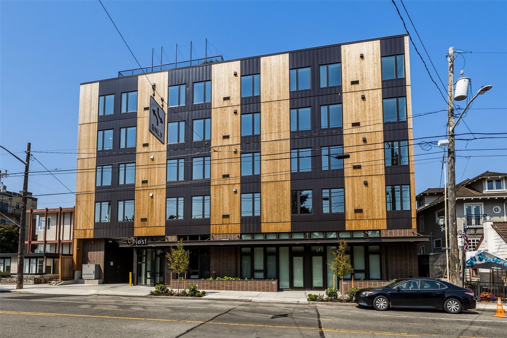 6109 Phinney Avenue N #401 — photo