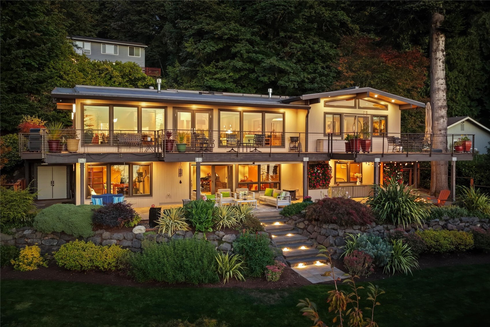 13210 Holmes Point Drive NE — photo