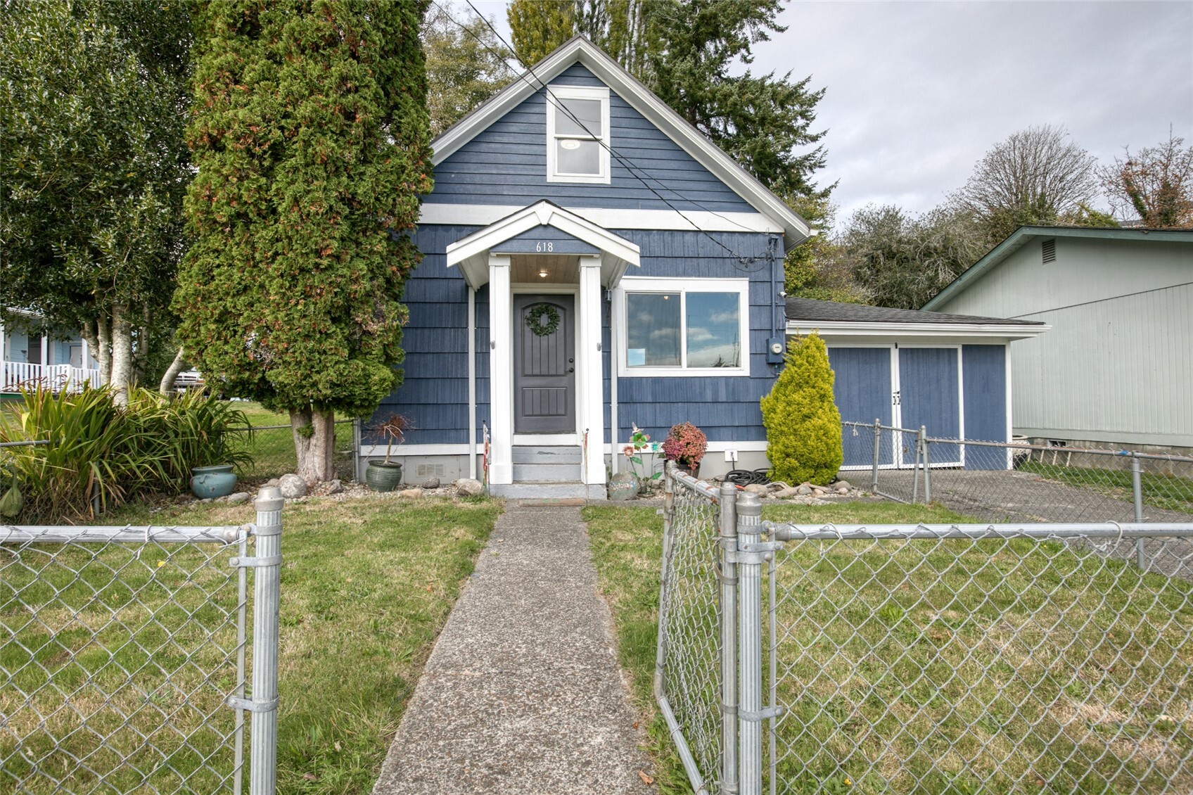 618 Randall — photo