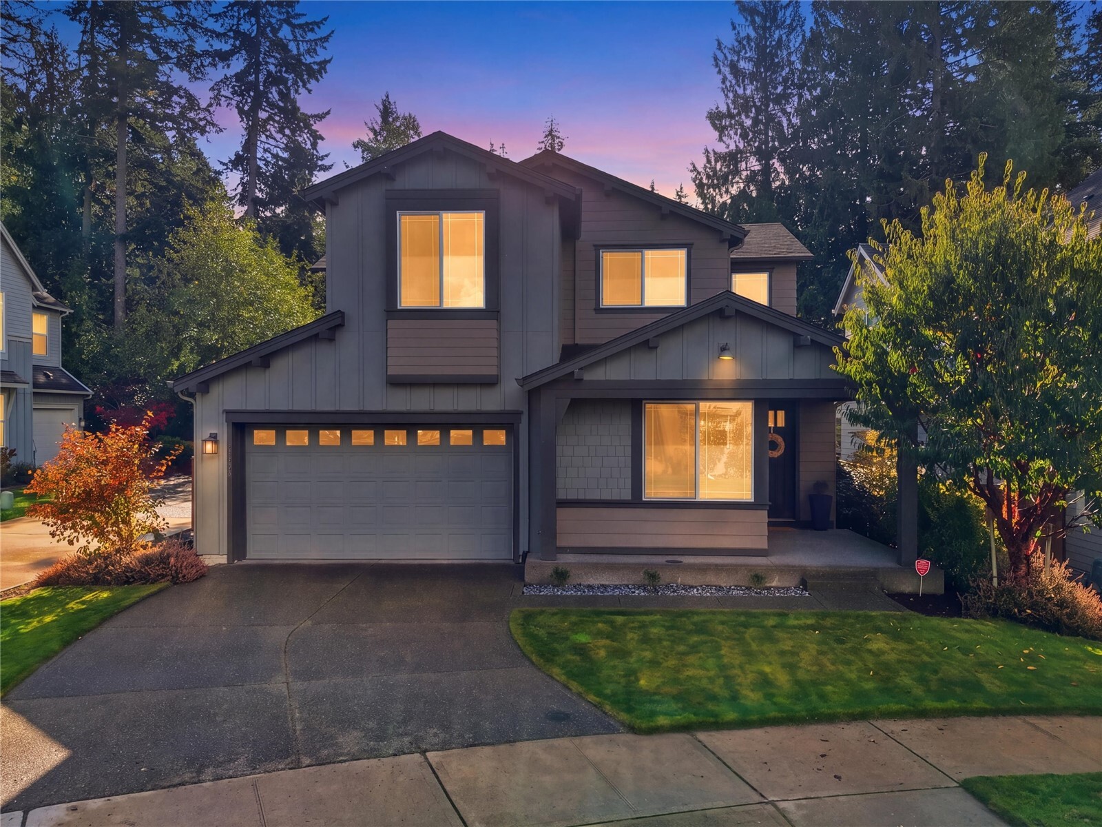 3834 Moonlight Court — photo