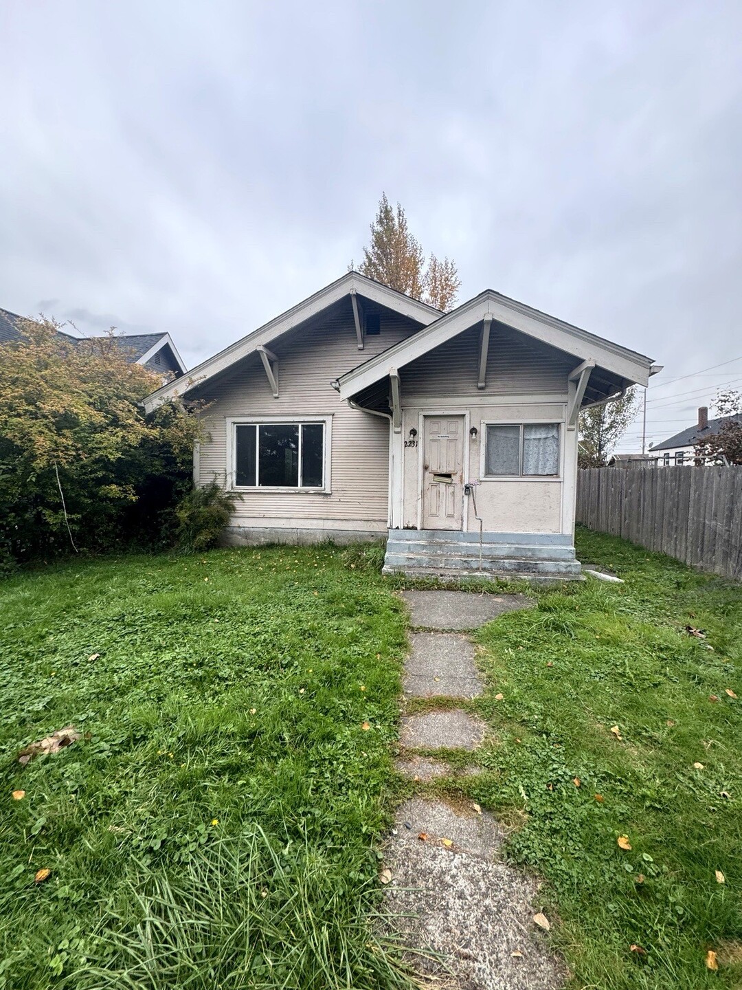 2231 Lincoln Street — photo
