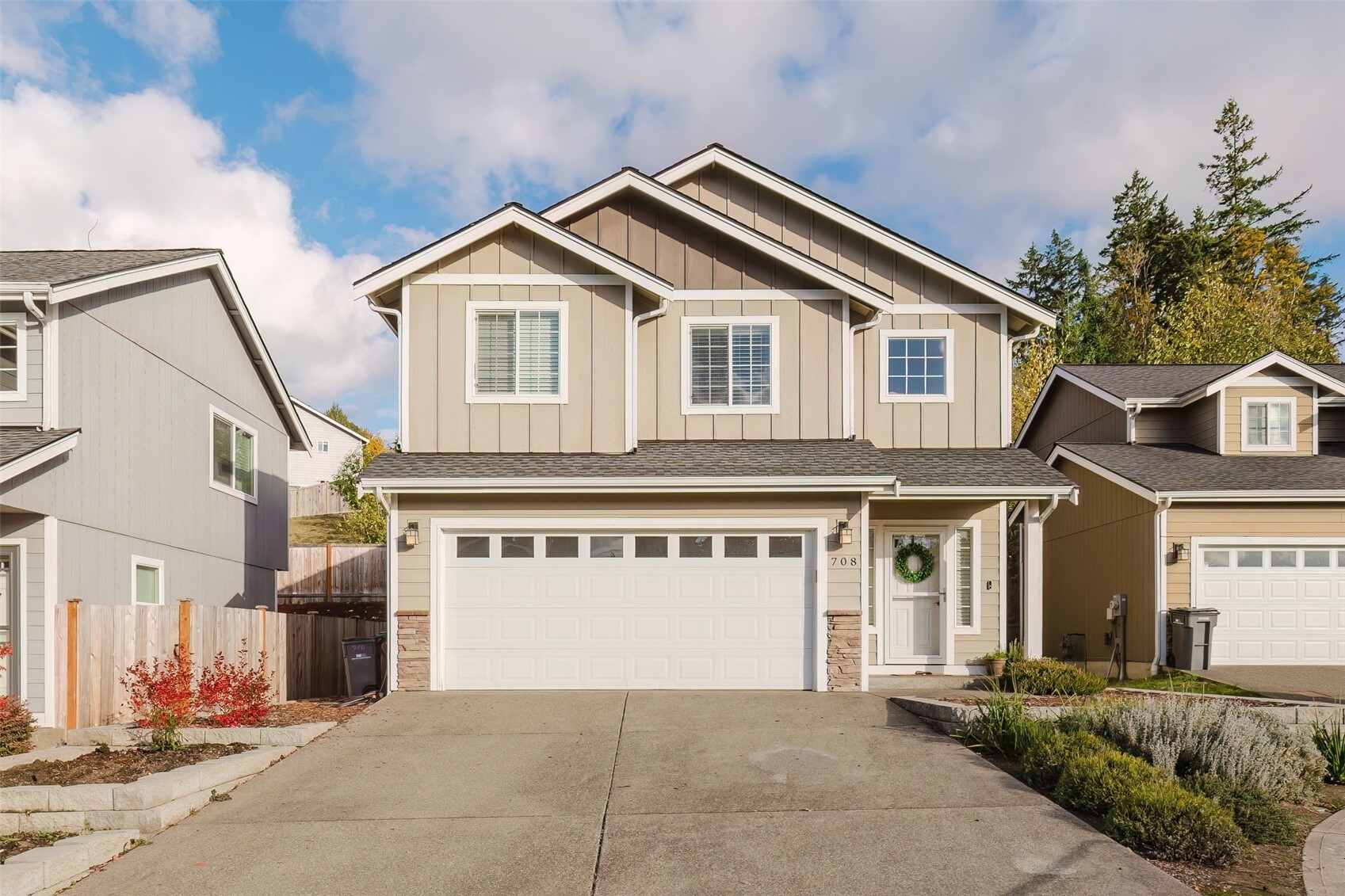 708 Courage Court SE — photo