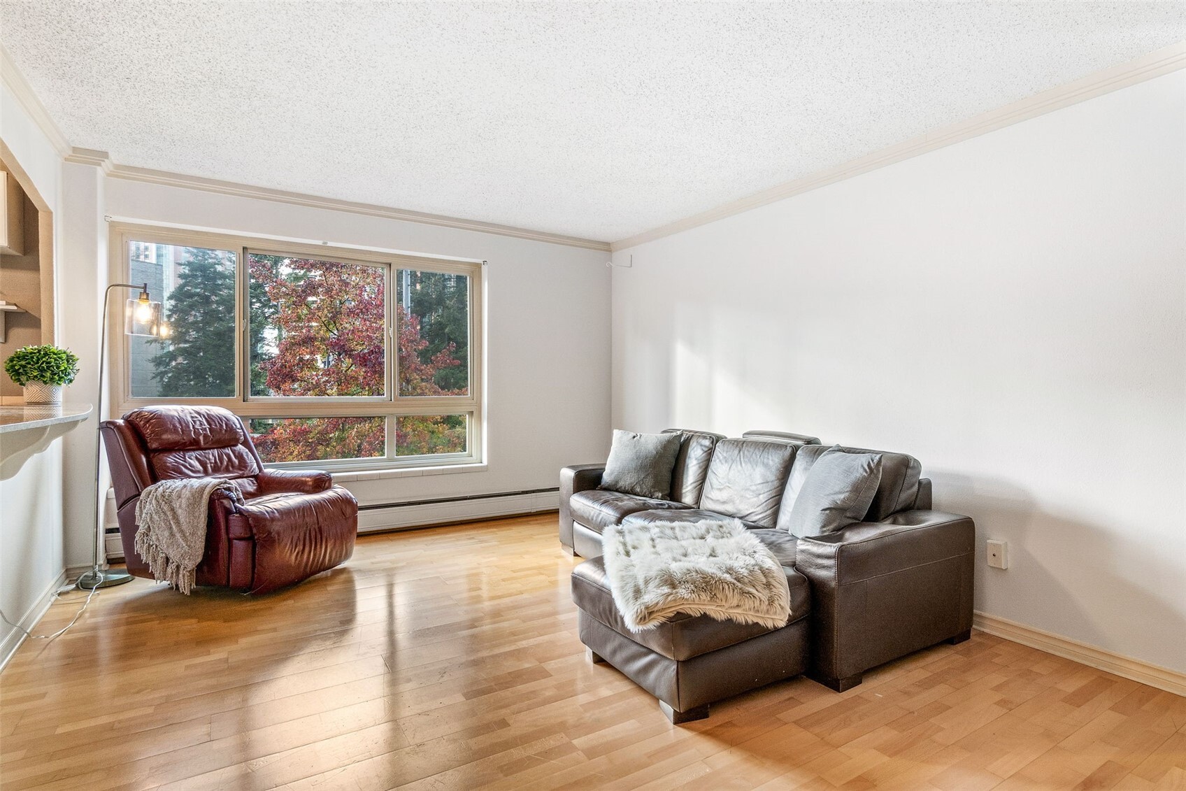 1400 Hubbell Place #810 — photo