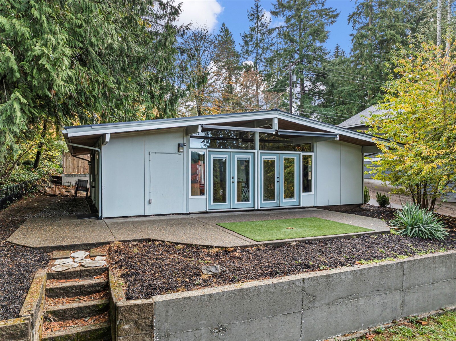 2411 Carpenter Road SE — photo