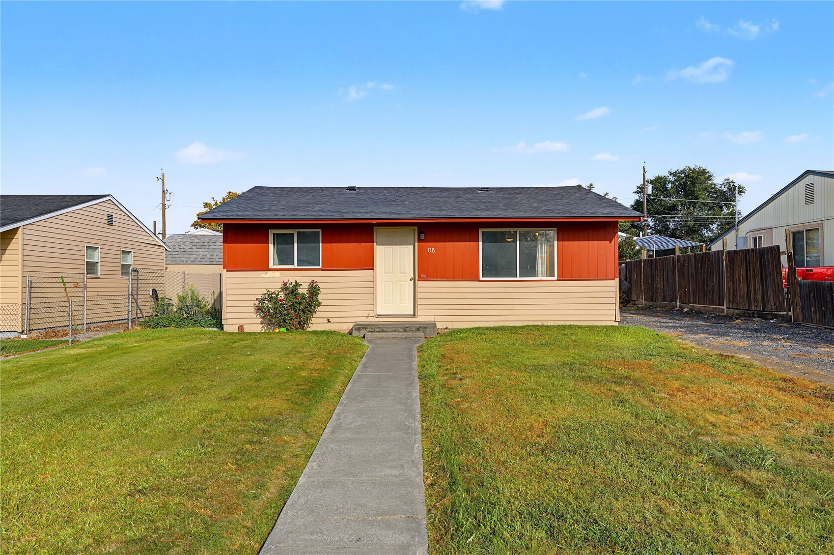 1315 E Spruce Street — photo