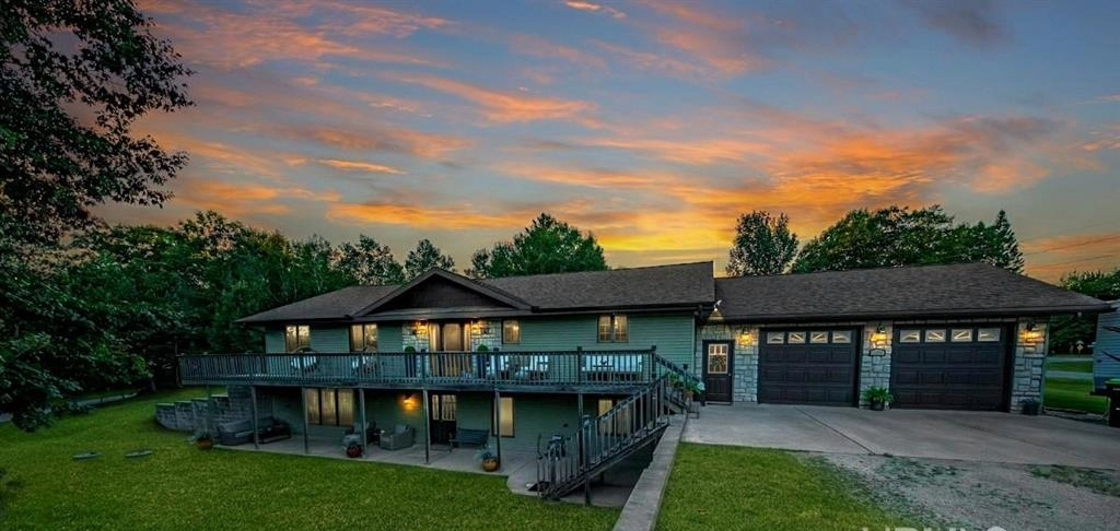 N22791 Carpenter Rd, Niagara, WI 54151