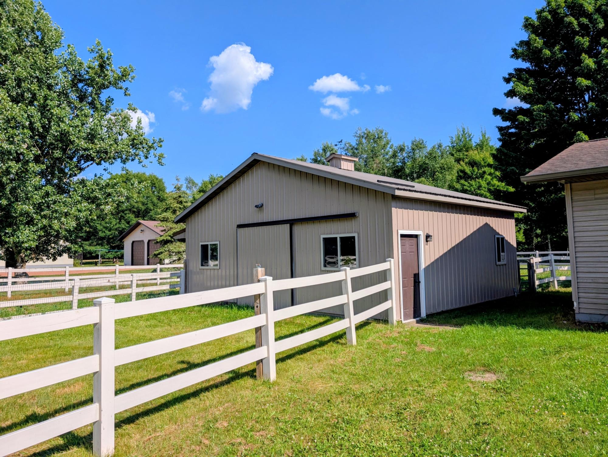 N9606 Westview Rd, Phillips, WI 54555 — photo 2