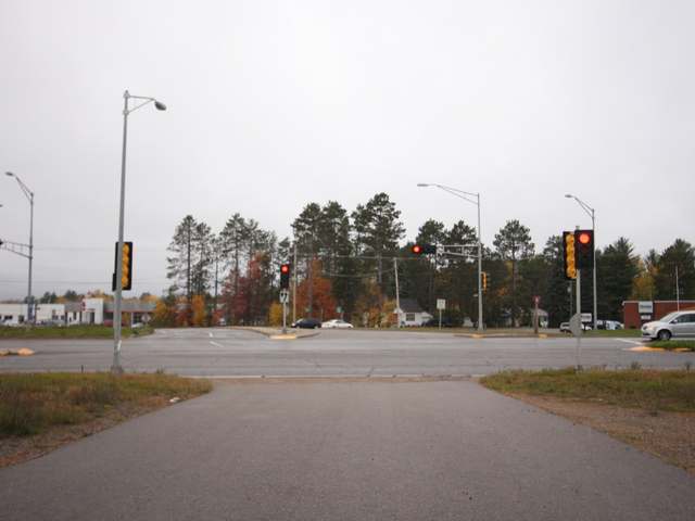 2000 N Stevens St, Rhinelander, WI 54501 — photo 2