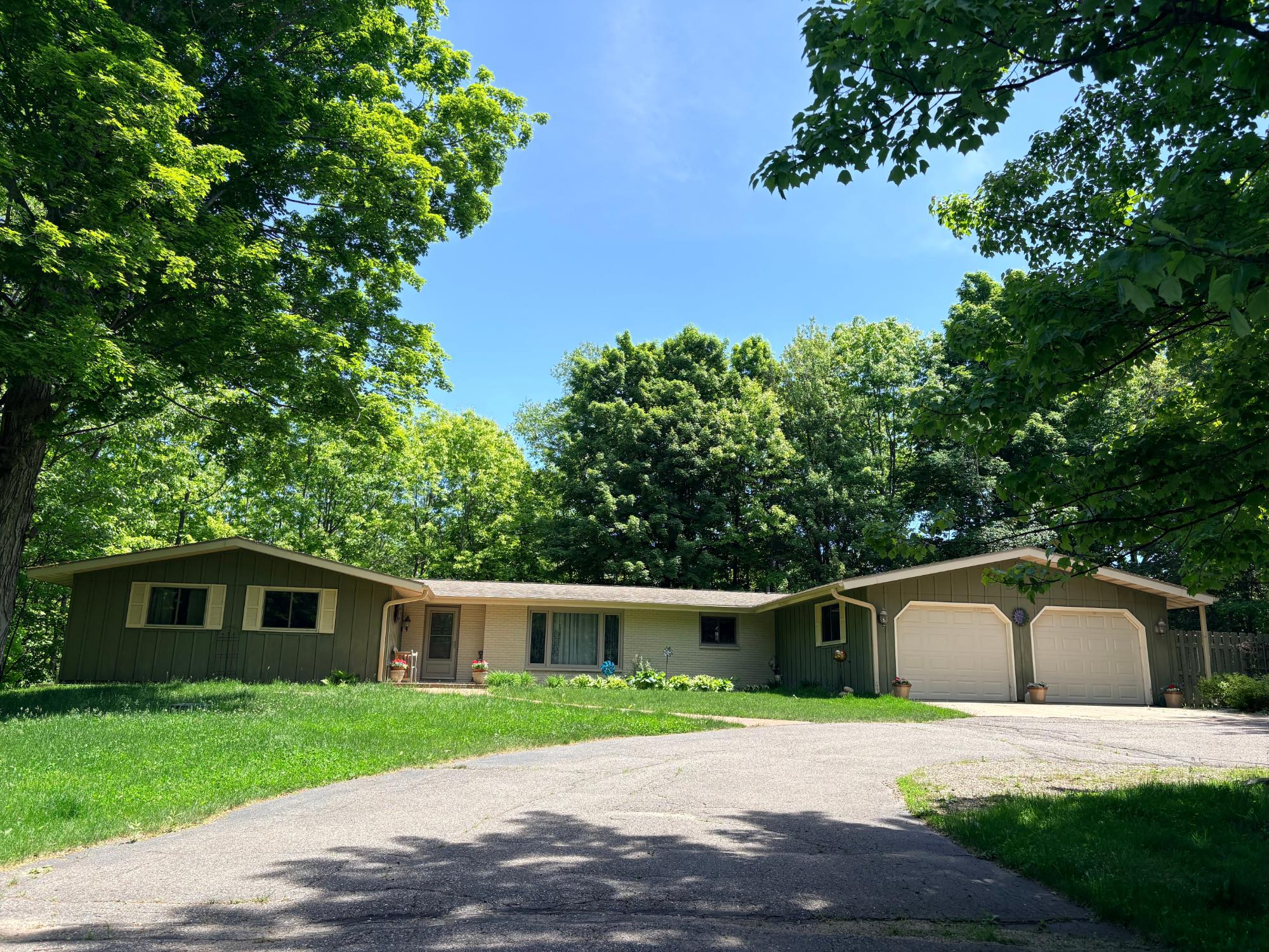 3270 Hwy 17 — photo