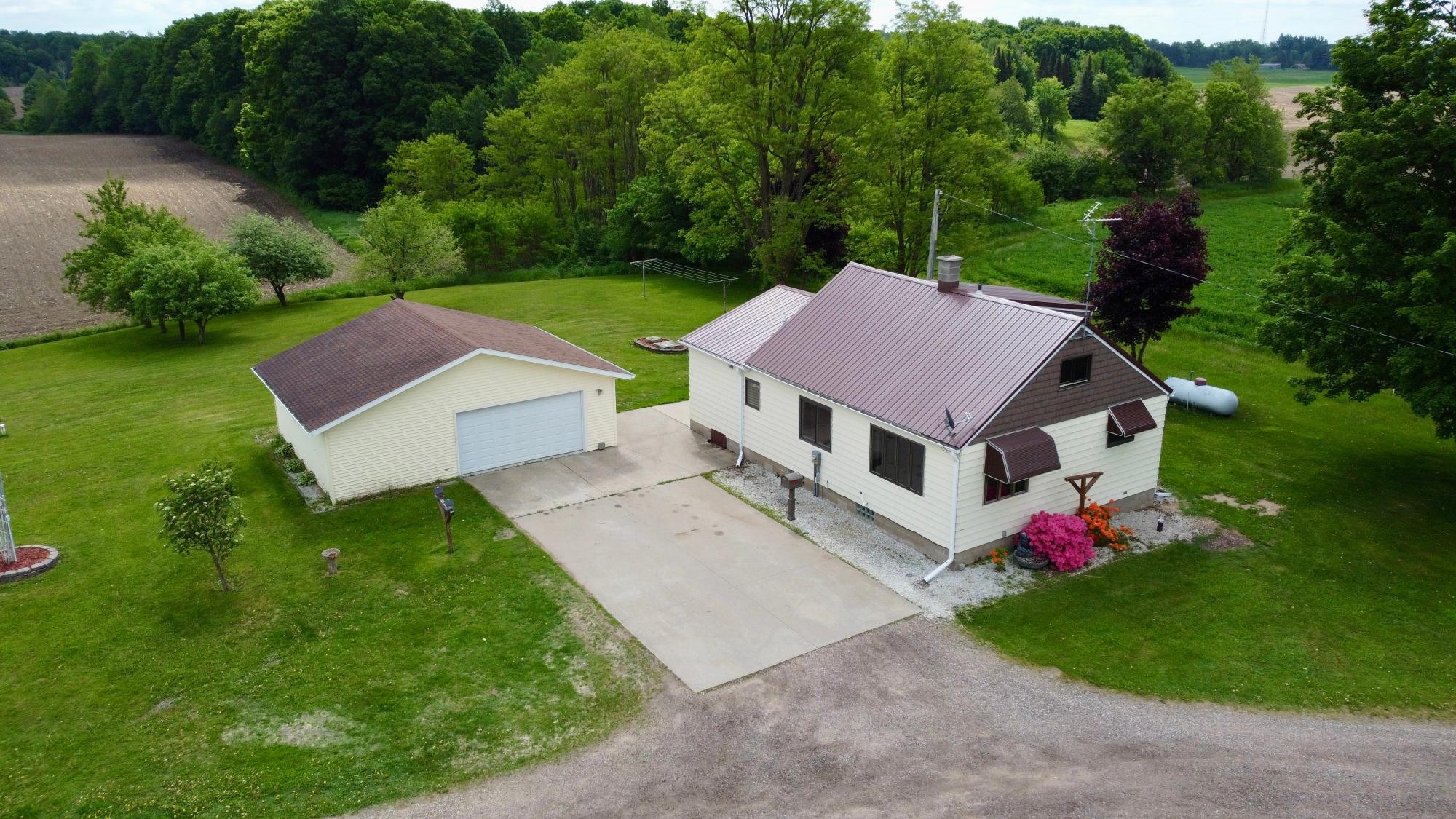 W7195 Clay Rd — photo