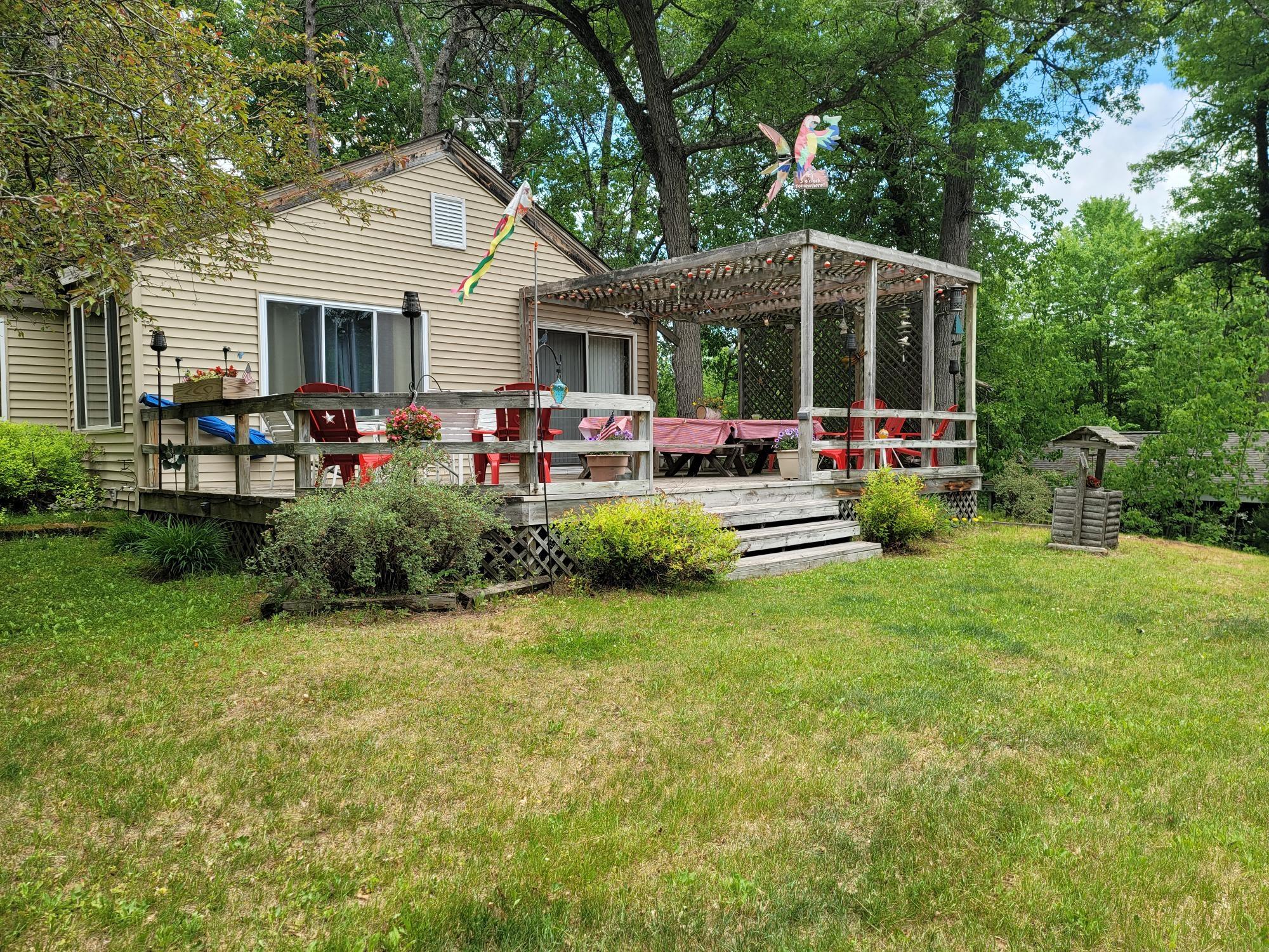 1209 Bowen Rd — photo