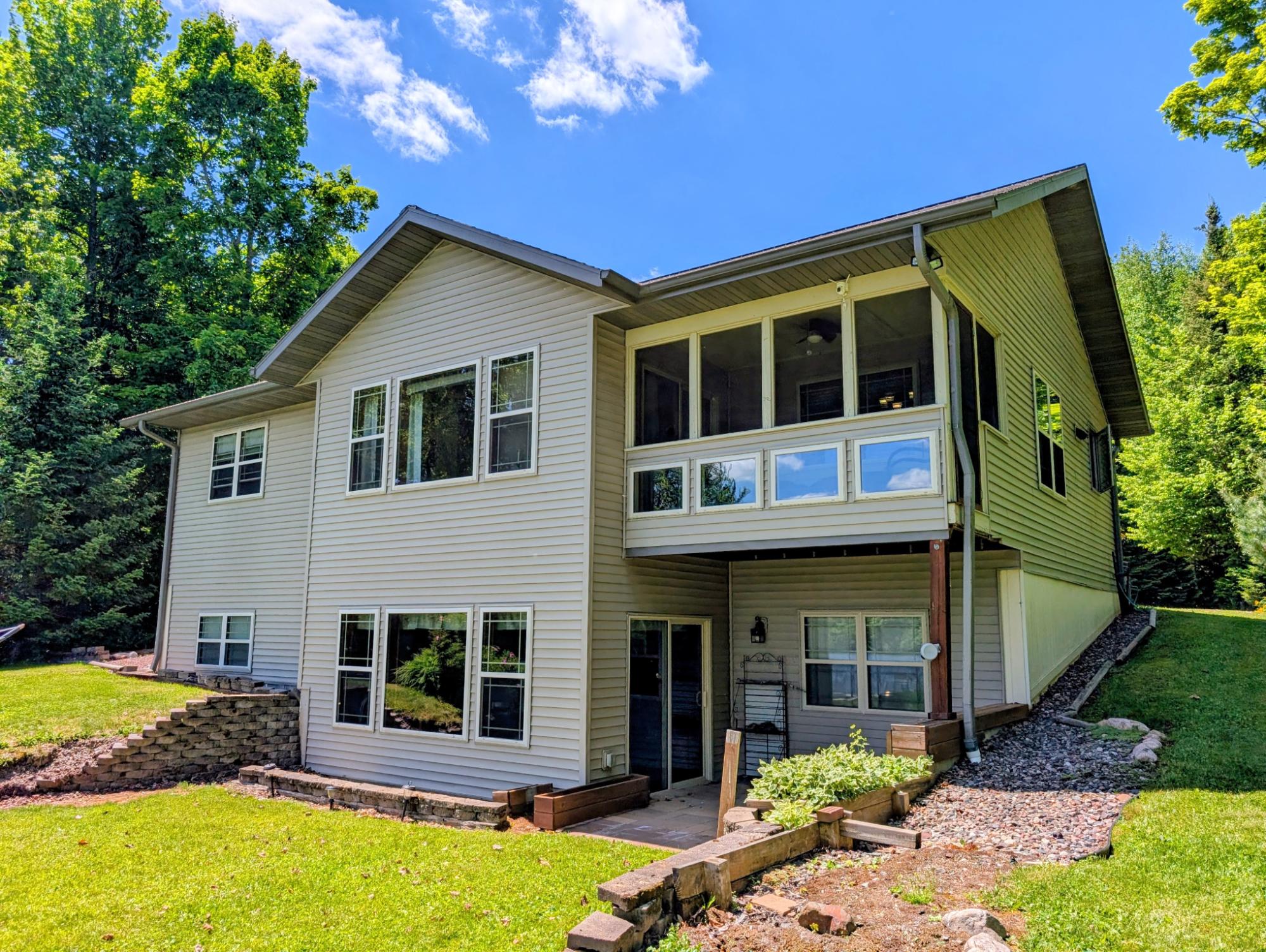 W6929 Reds Ln, Fifield, WI 54524