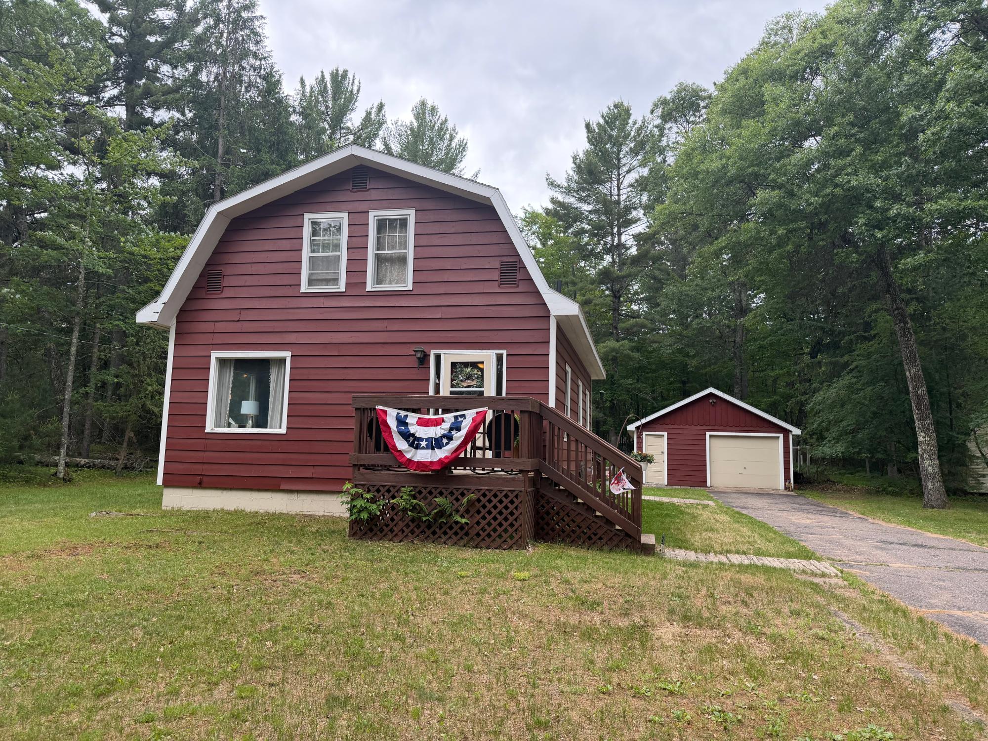 9485 Country Club Rd — photo