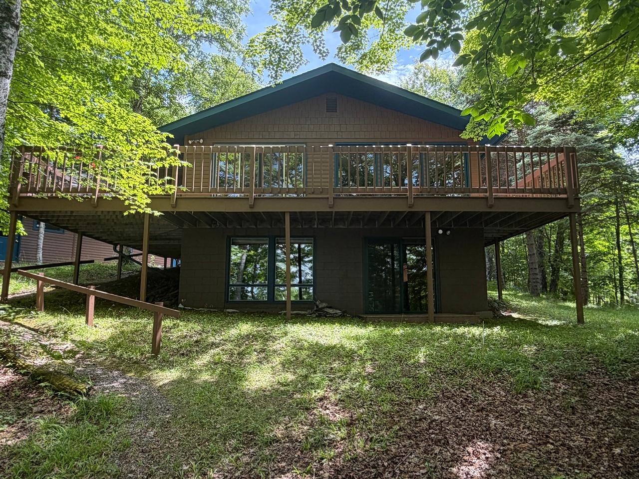 7101 Island View Road, Winchester, WI 54557