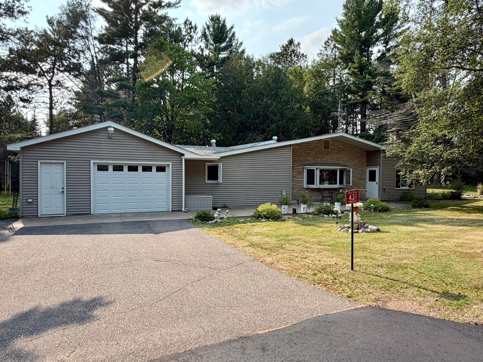 431 Sundstein Rd — photo