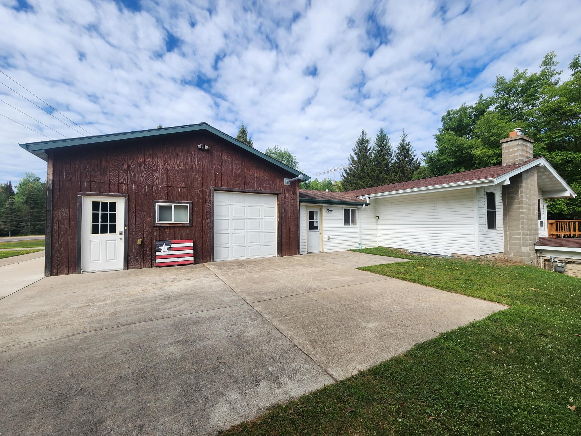 3943 Bass Lake Rd — photo