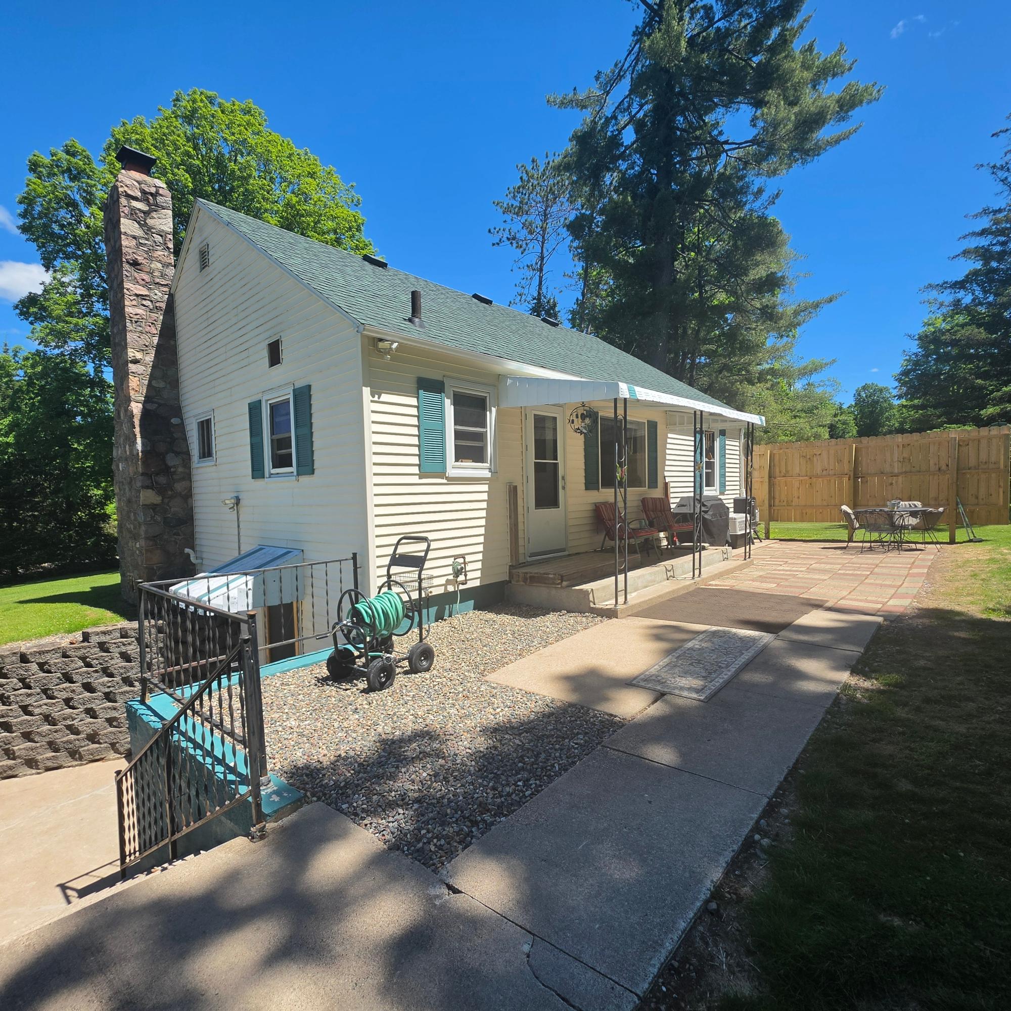 N7548 School Rd, Lily, WI 54491