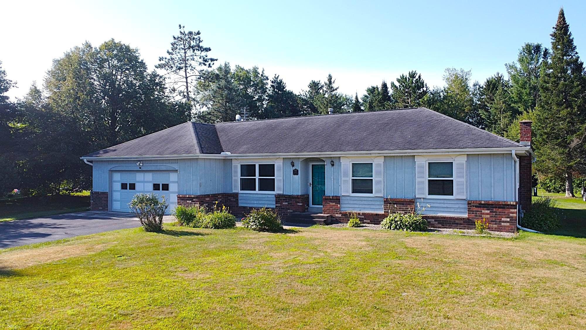 615 Omega Cir — photo