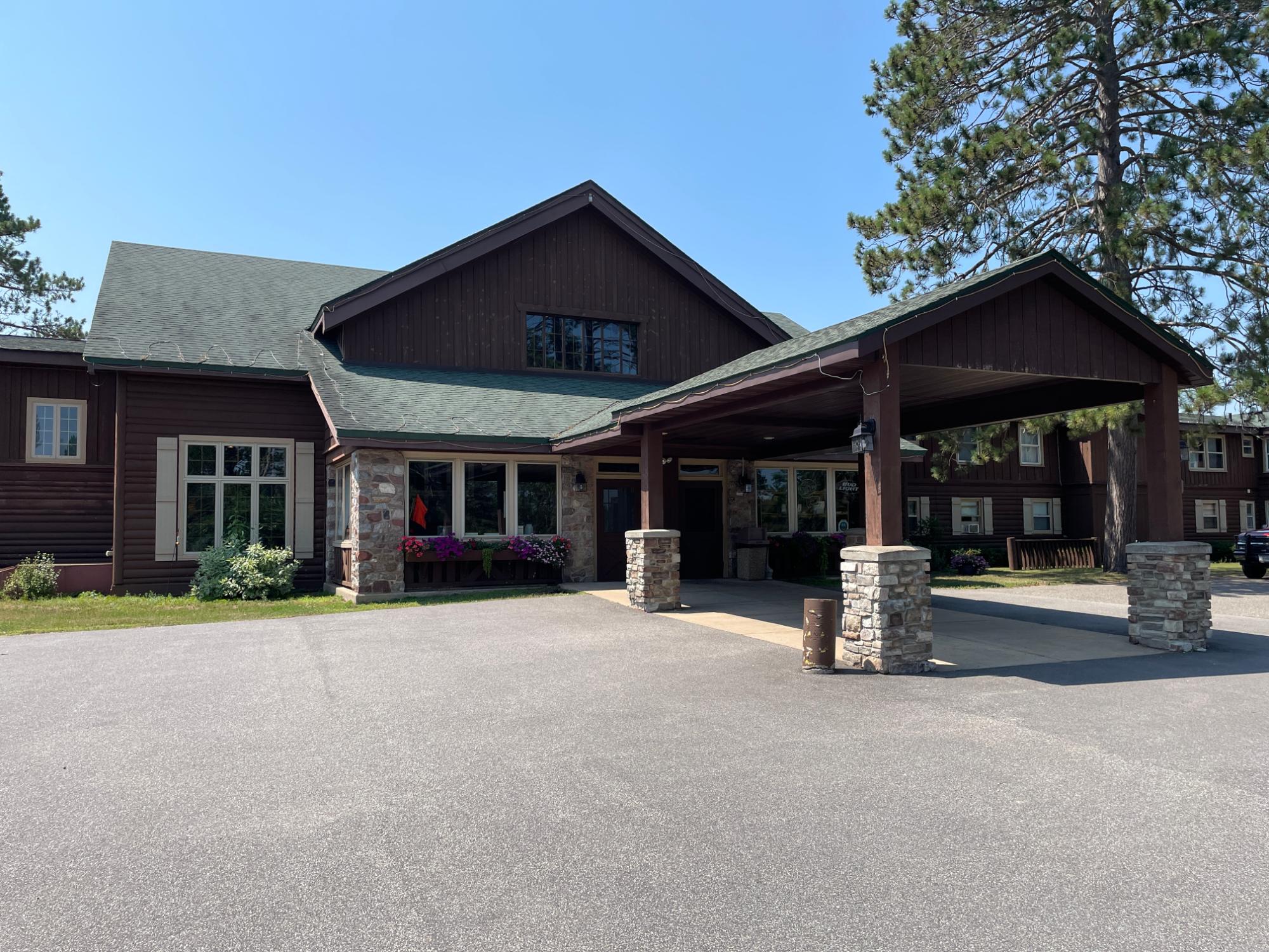 4103 Cth B 225 — photo
