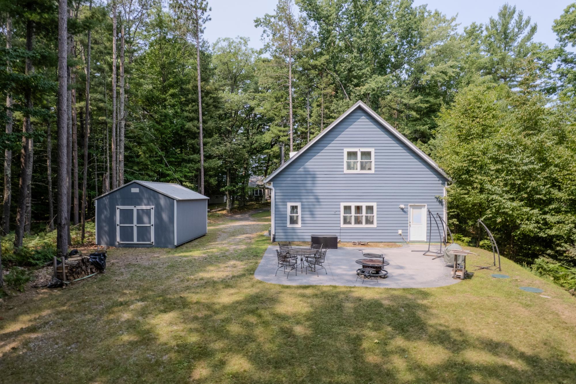 3984 Moen Lake Rd — photo