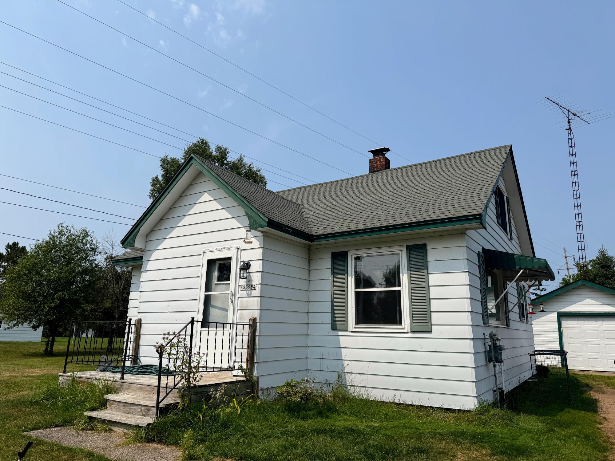 23954 E Old Hwy 2 — photo