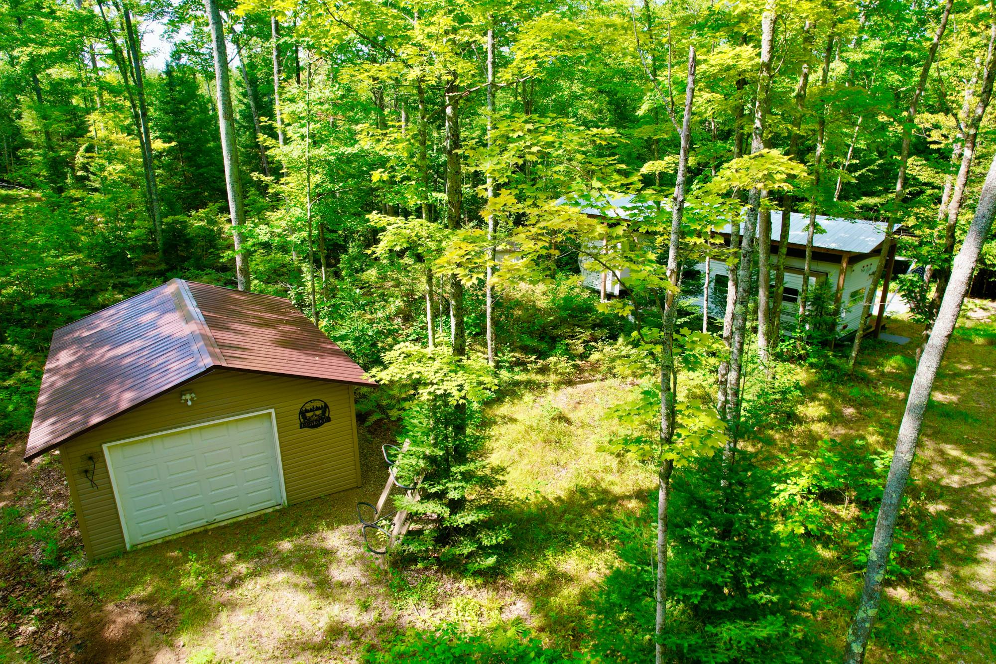 1047 Lily Lake Rd — photo