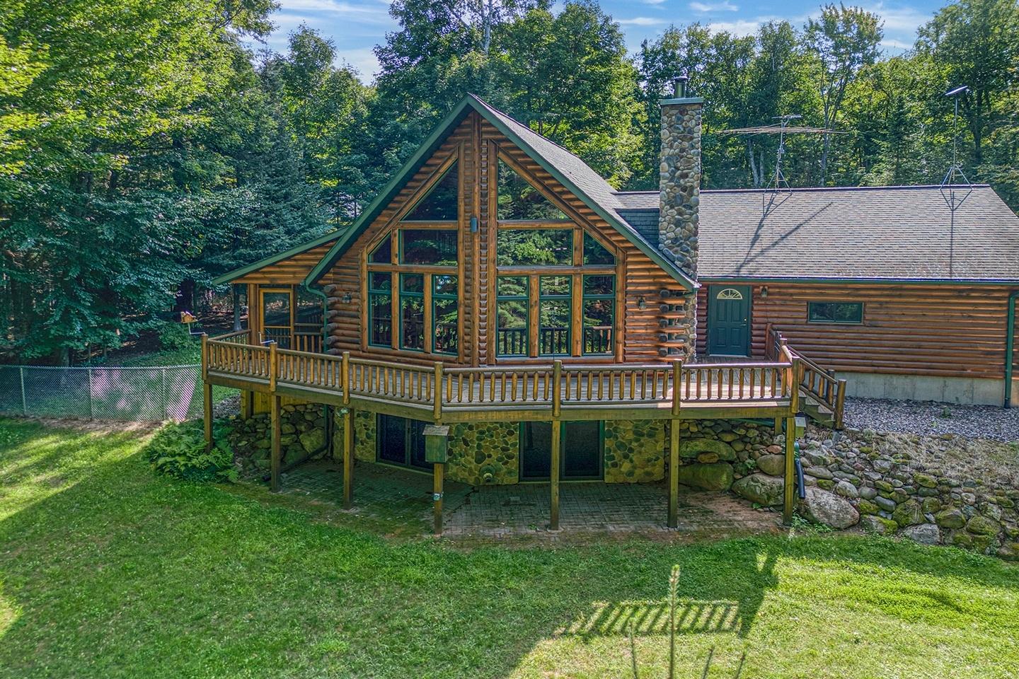9237 Hemlock Row Rd — photo