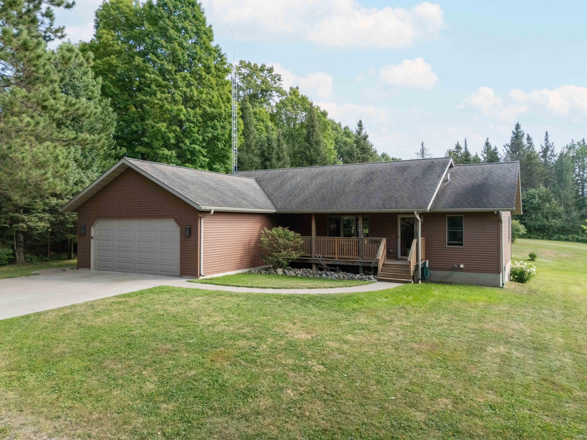 223 Bloomquist Rd — photo