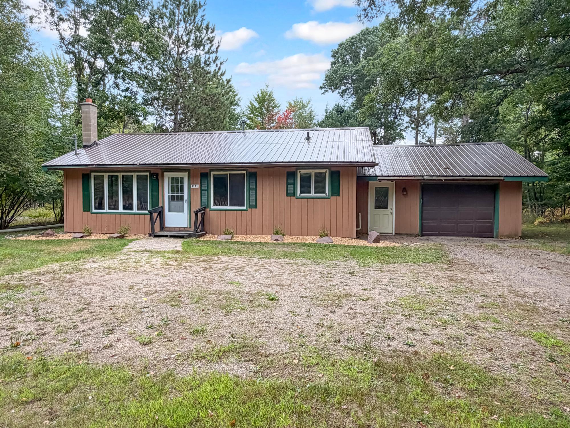 9721 Blue Lake Rd — photo