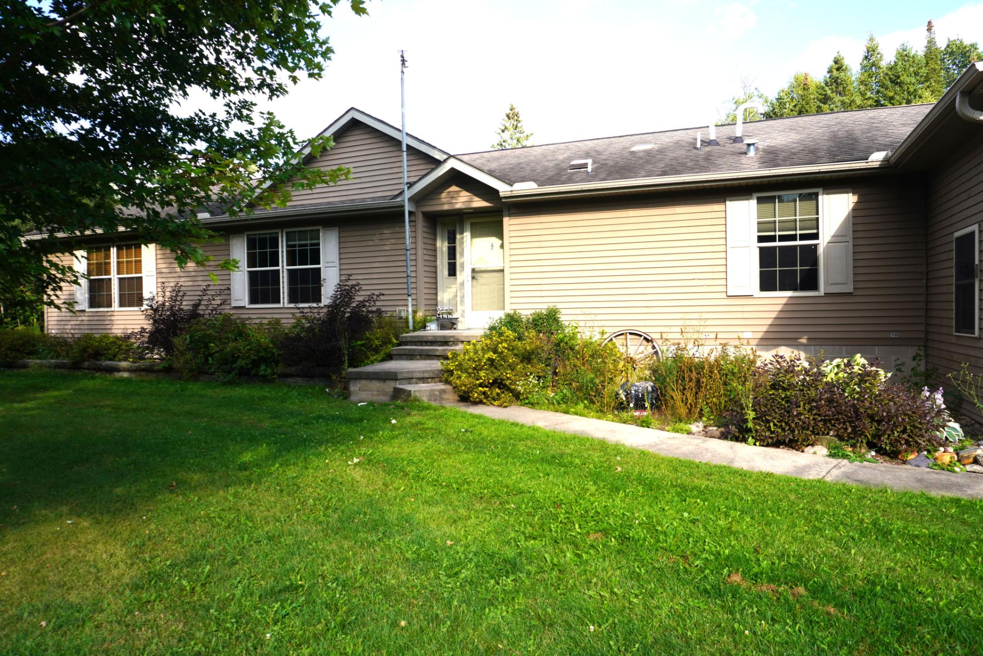 N6199 Rangeline Rd, Deerbrook, WI 54424 — photo 2