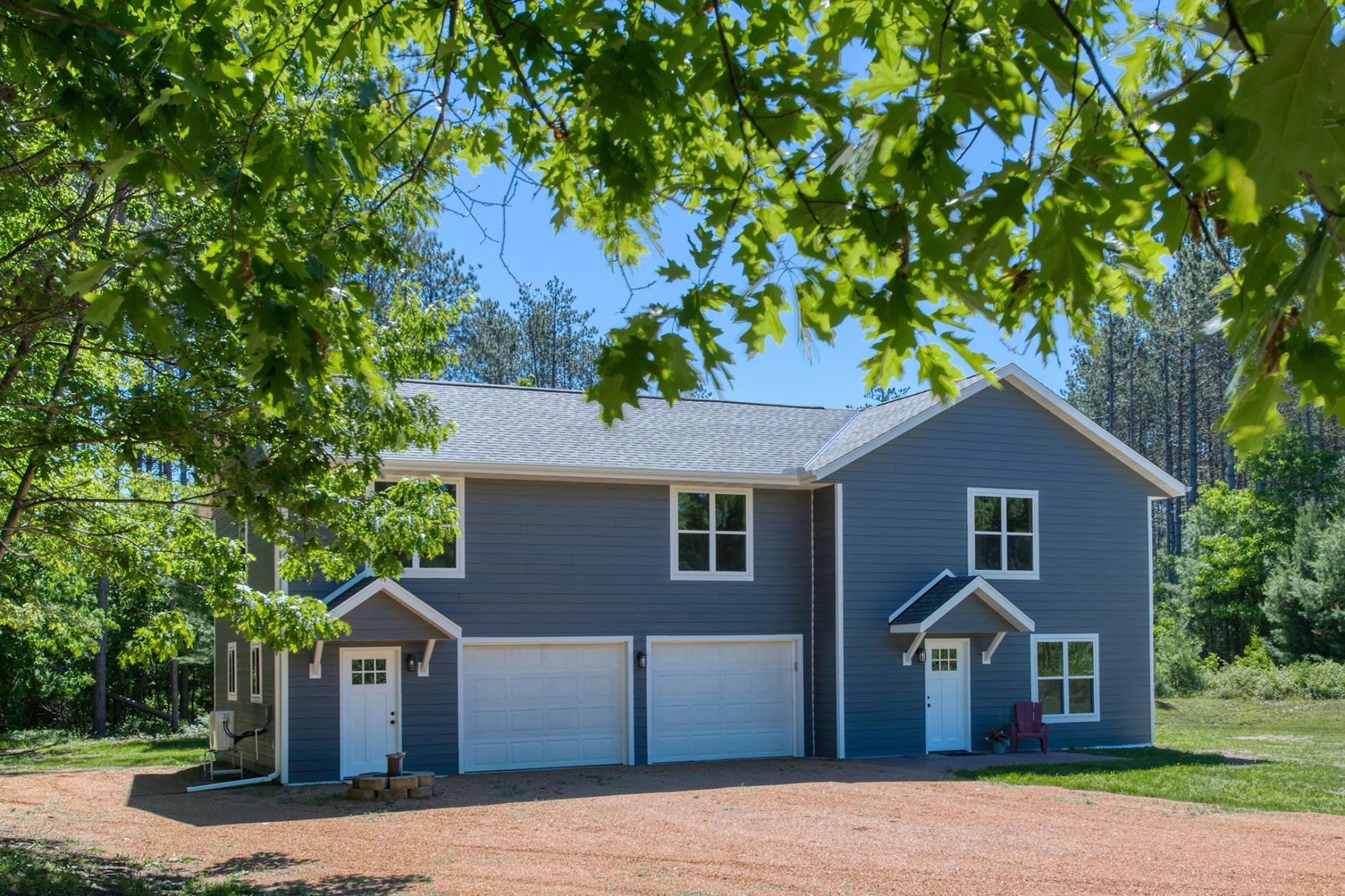 11153 N Oak Ln — photo