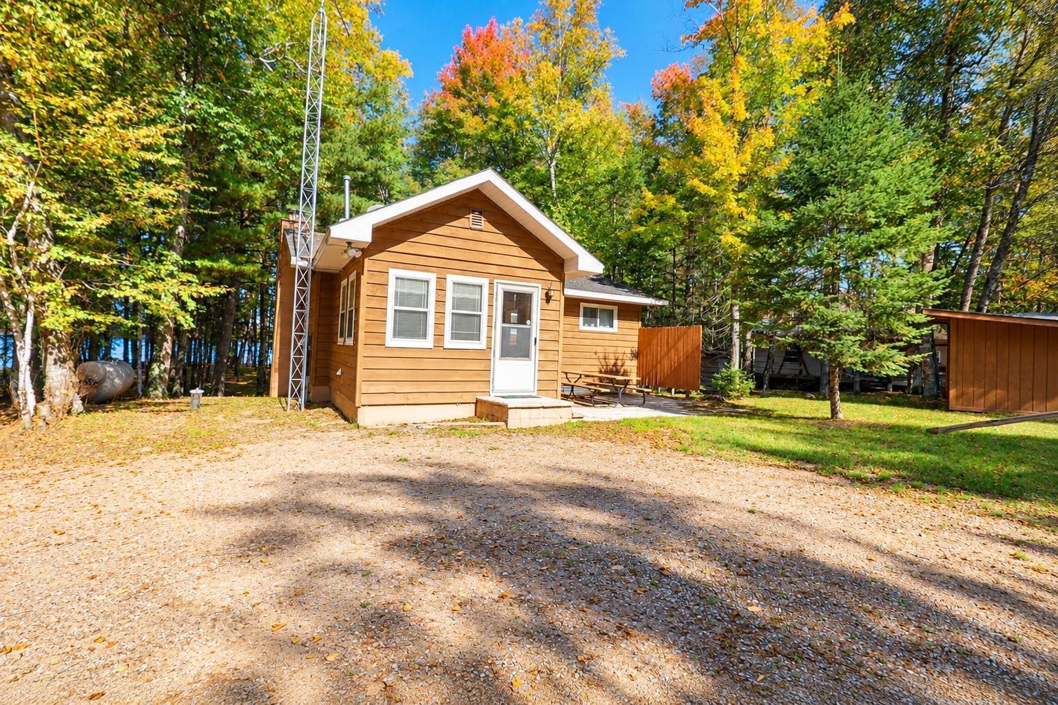 5094 Sand Lake Rd — photo