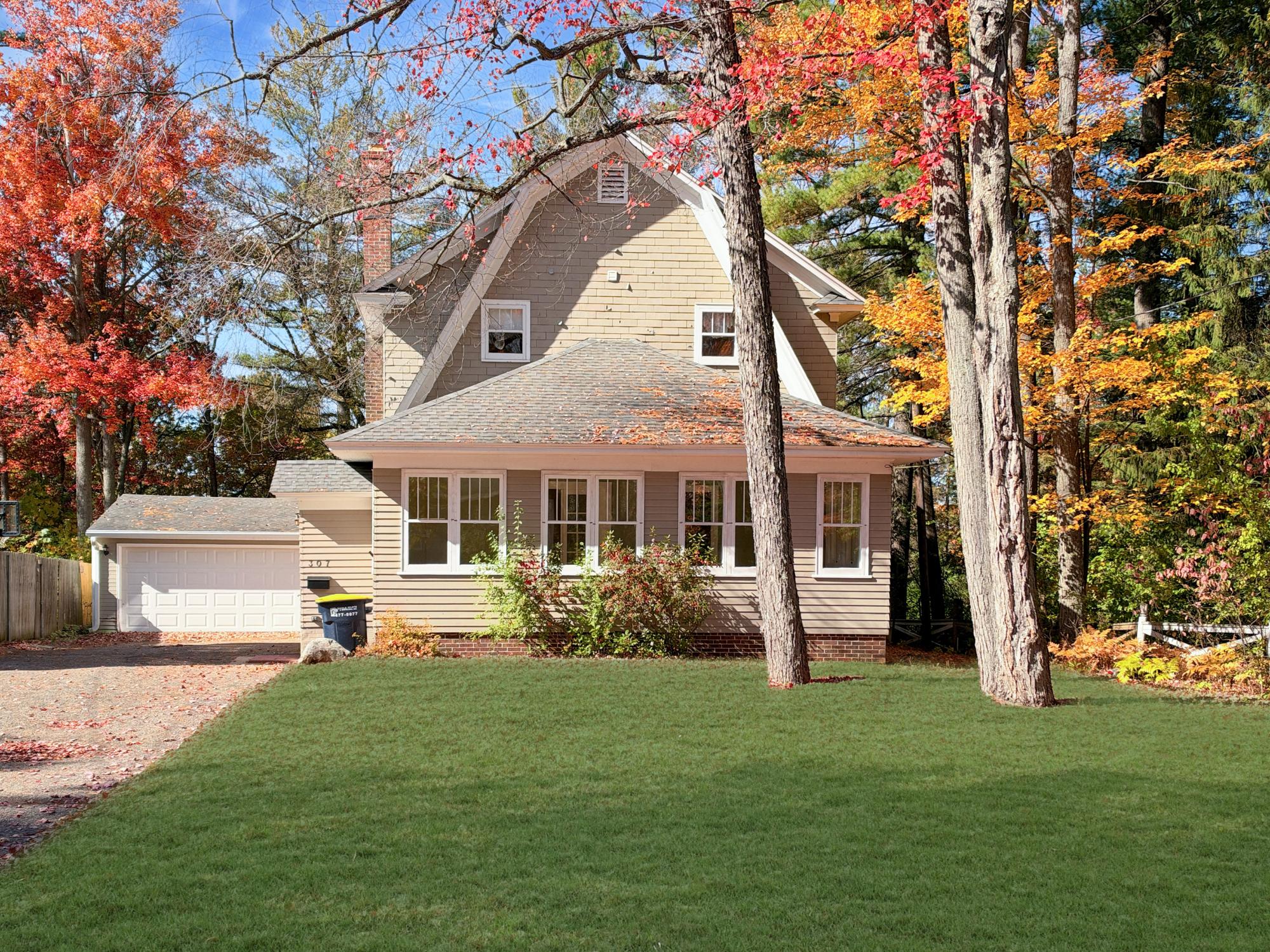 307 Ridgeway Dr — photo