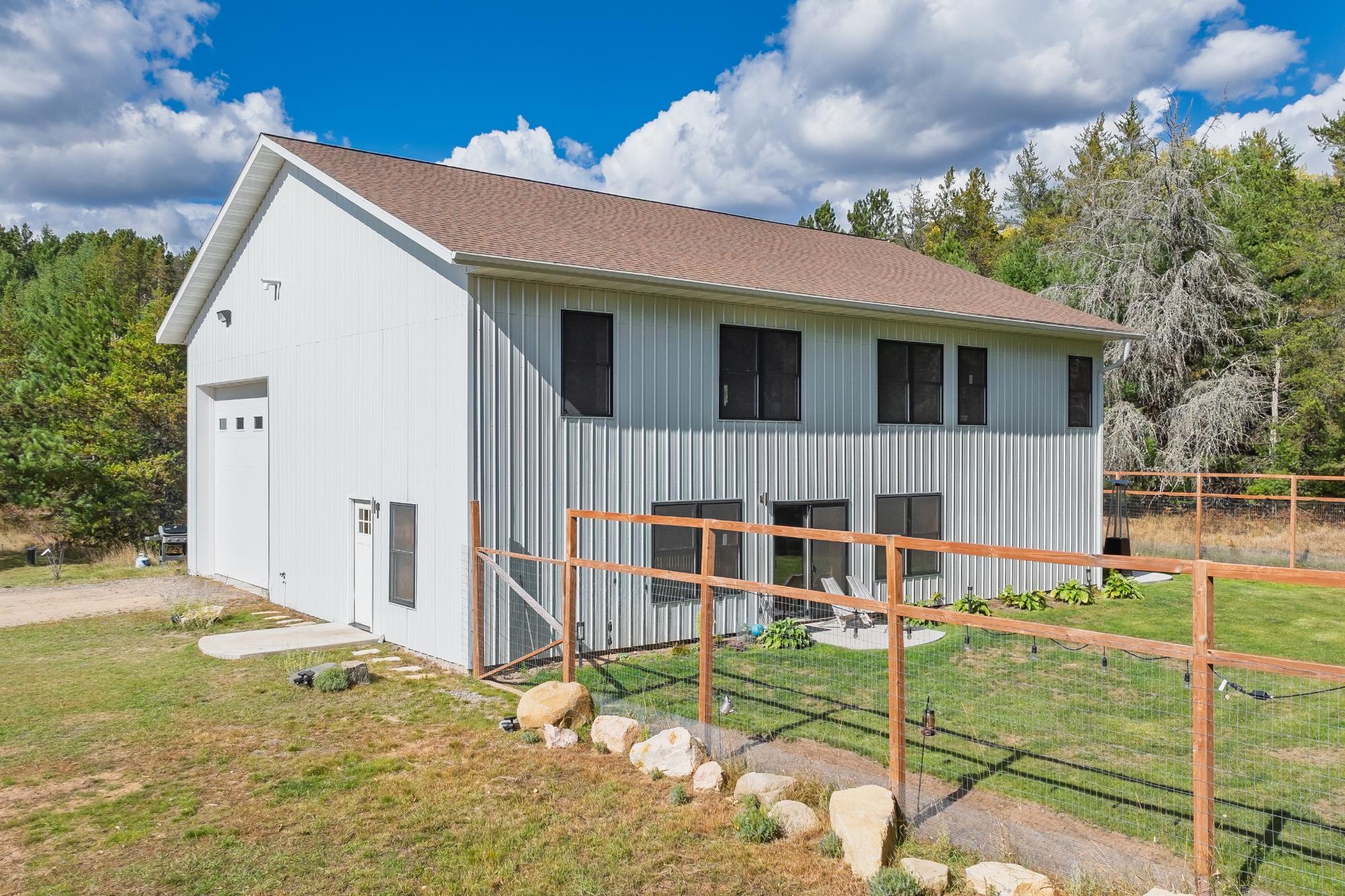 1210 Clover Trl — photo