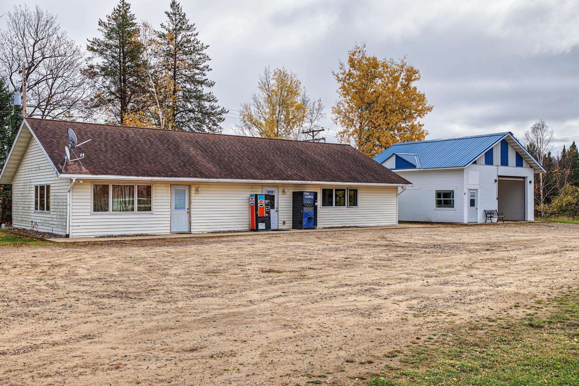 2192 a Hwy 17 — photo